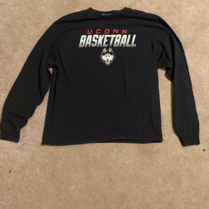 UConn men’s basketball long sleeve tee
